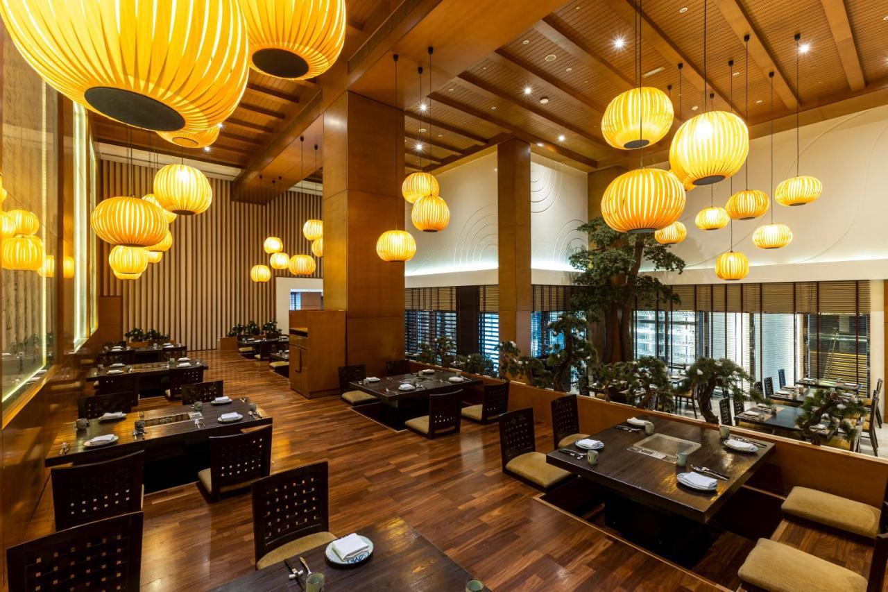 Asiana Hotel Dubái Exterior foto The restaurant
