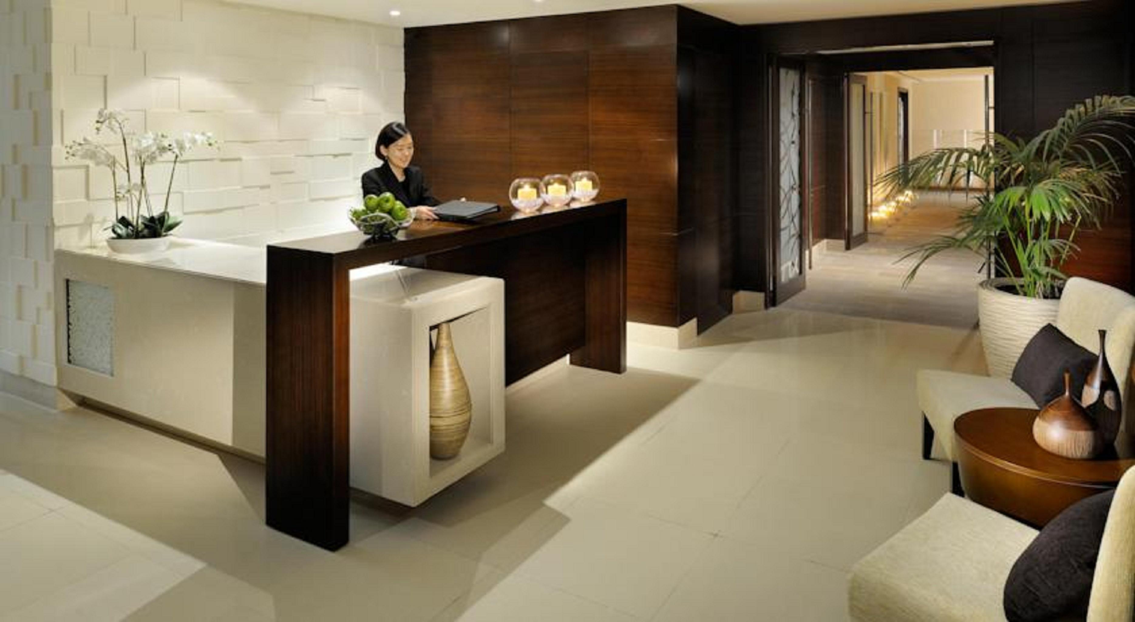 Asiana Hotel Dubái Exterior foto The reception area at the spa